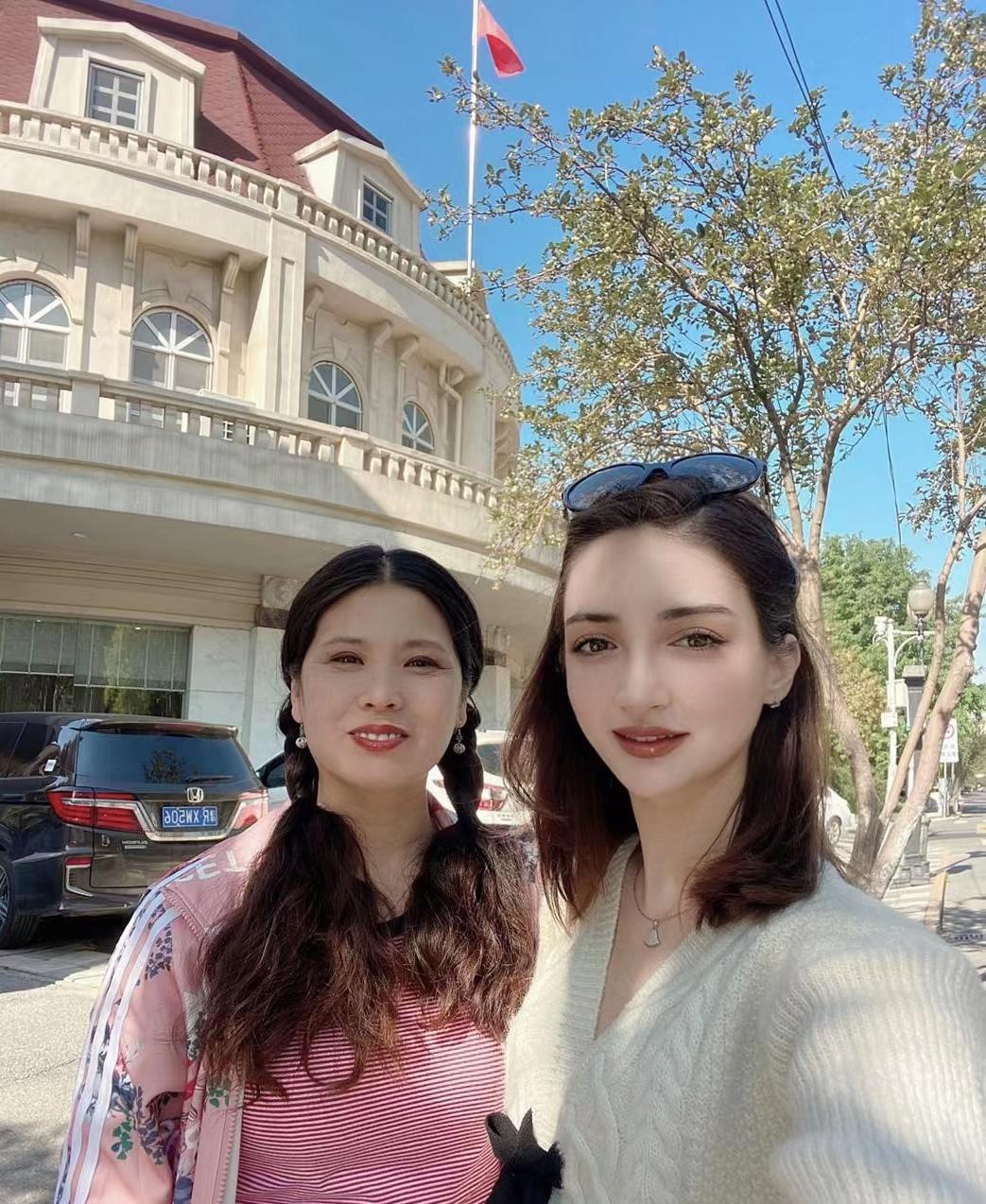 天津富二代娶乌克兰洋媳妇,将丈母娘一家接到中国定居,太牛了 - 体育