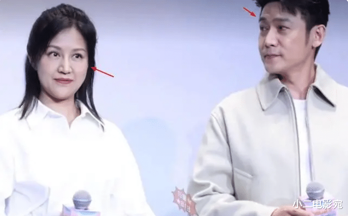 陆毅夫妇亮相路演，47岁鲍蕾面容沧桑，体态发福被质疑150斤