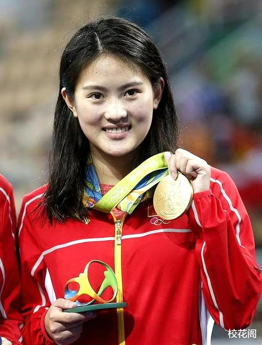 曝陈若琳颜值高也难嫁霍启山,原生家庭复杂,非门当户对