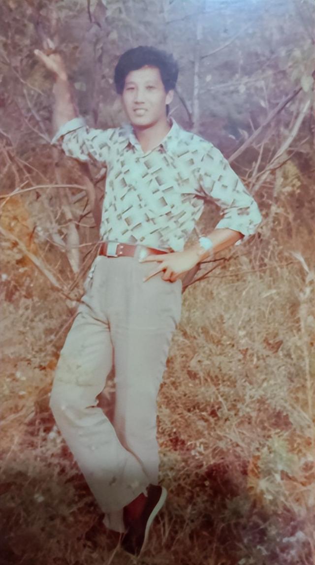 李崇霄|演员李崇霄51岁去世,留下妻女悲痛欲绝,再也不能一起过父亲节了