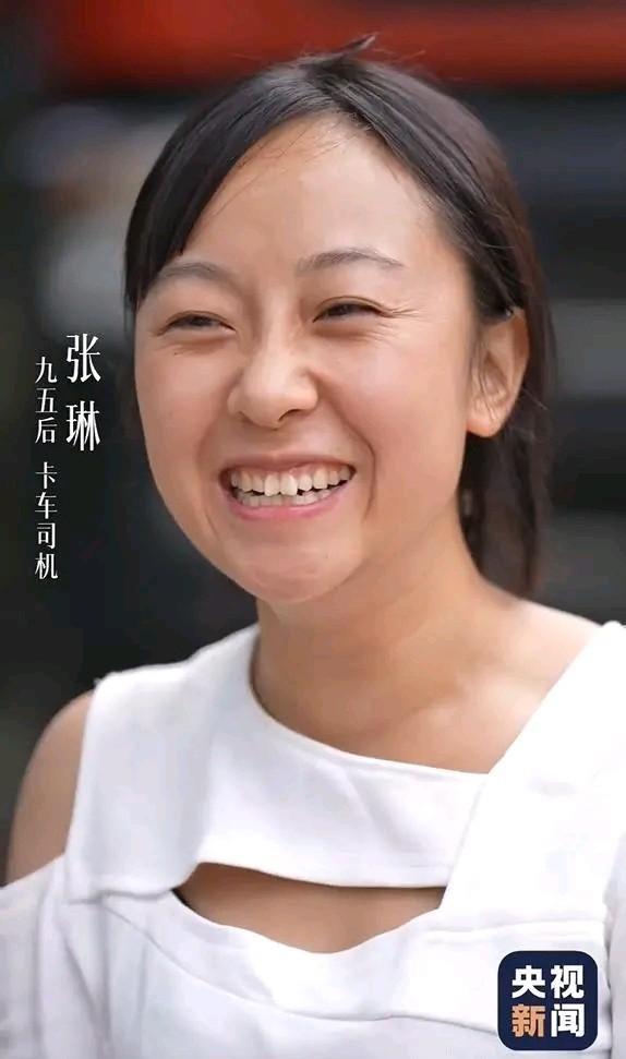 21年,95后云南女孩6000块被“卖”,两次离婚后被奥斯卡导演看上