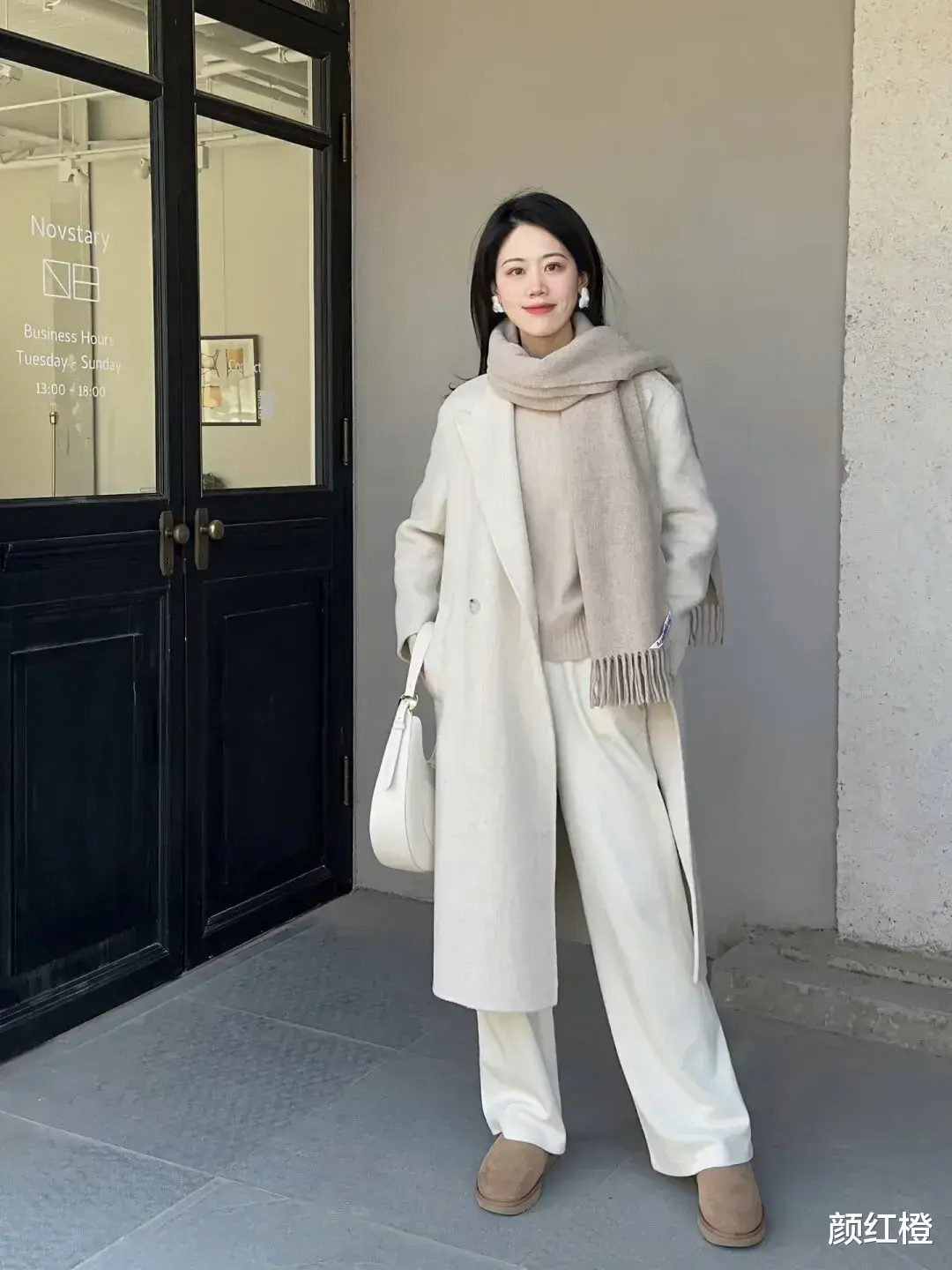 看到2024年的职场穿搭我发现:裤不紧身,外套不压身,高级又时髦
