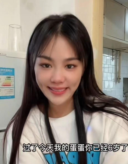 豪宅|曝樊小慧人设翻车,有幕后团队,住豪宅8家公司儿子学费20万