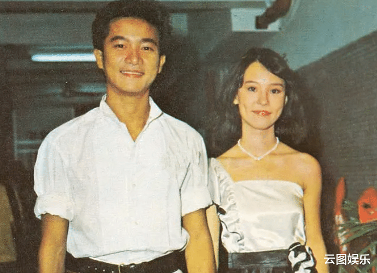 赌王|58岁女星嫁入赌王家族4年,自曝仍冠亡夫姓,现任老公无条件支持