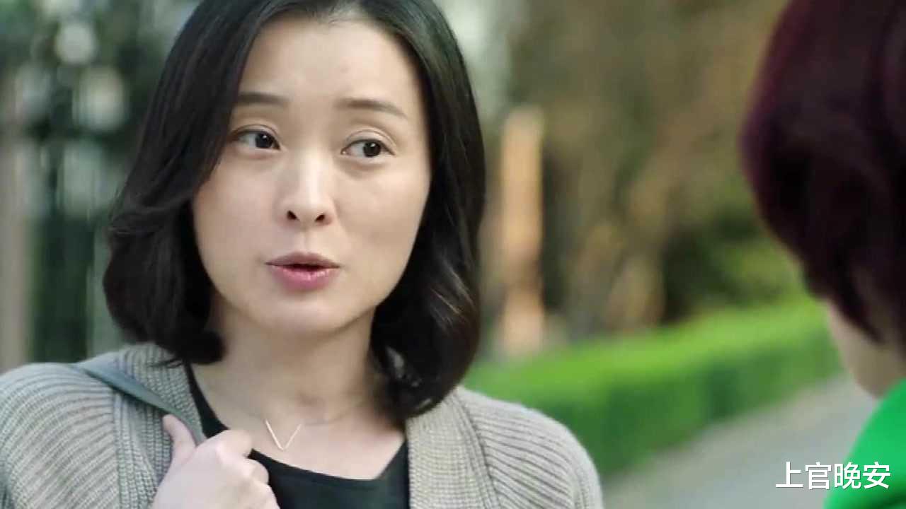 穿衣搭配 有着一张“大饼脸”却美出特色的女星，脸大和美貌，从来都不冲突