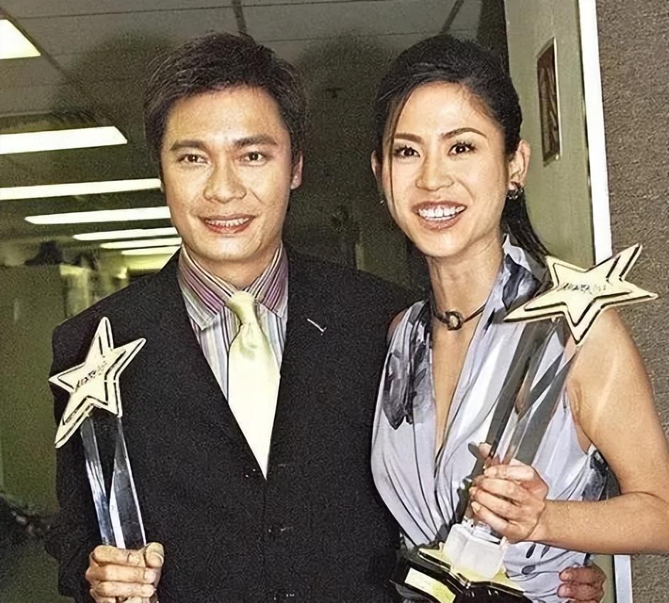 罗嘉良|罗嘉良为什么抛弃相爱28年的方敏仪？选择投入苏岩怀抱，如今他活成怎么样？