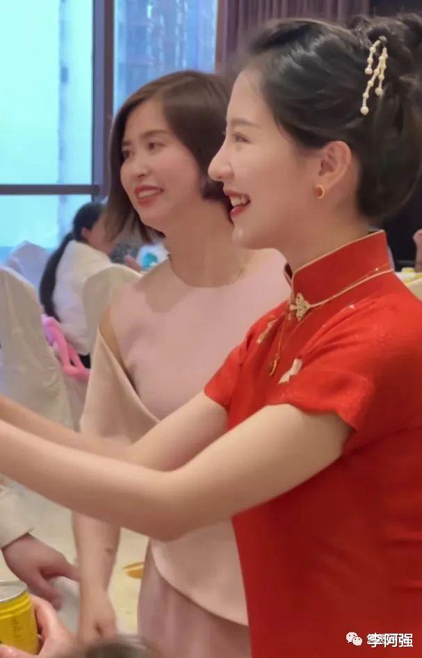 水均益|浙江:新娘凭美貌火出圈,婚礼当天成全场焦点,长相美艳撞脸明星