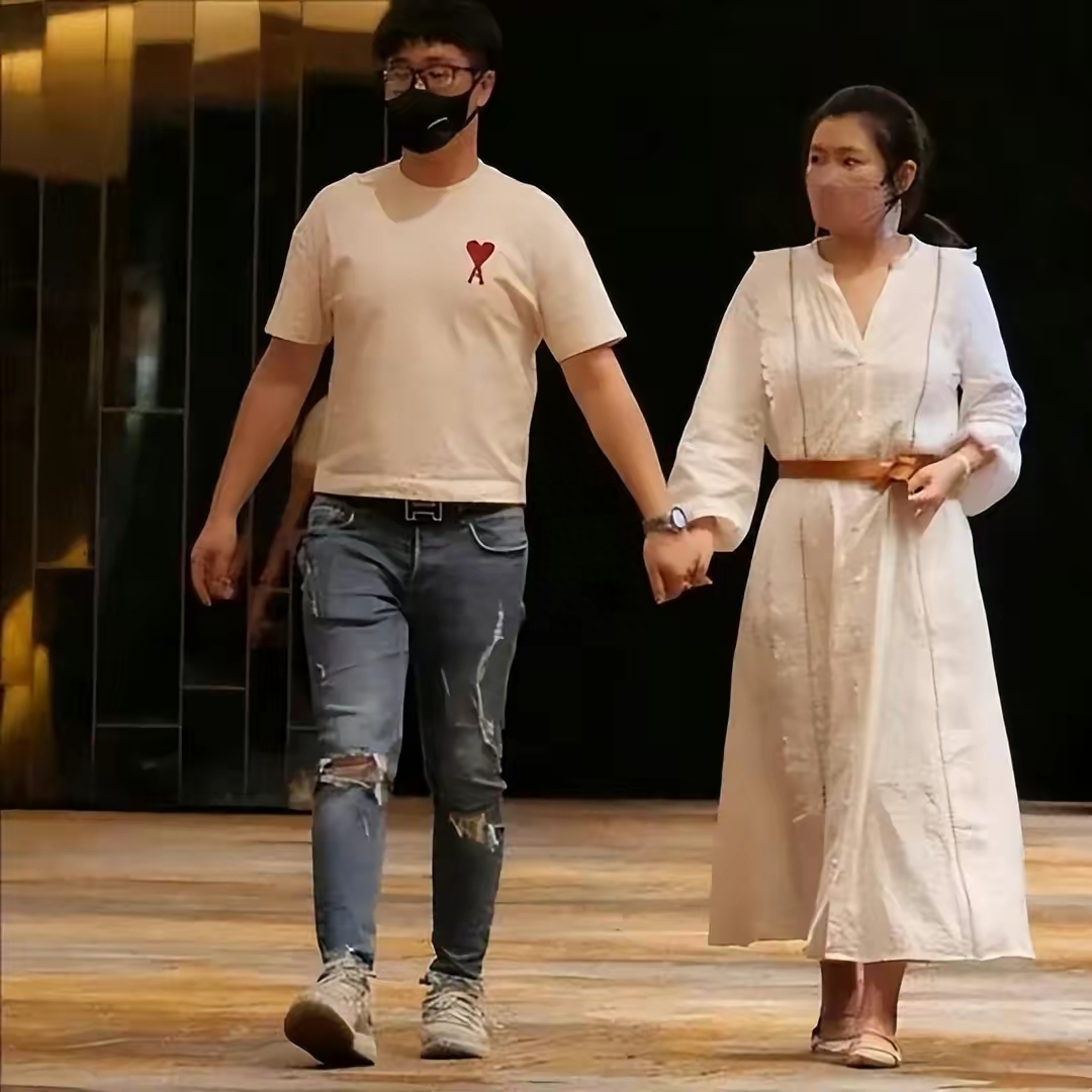 SHE的友情有多深？陈嘉桦曝Selina受伤时，她和田馥甄帮忙交房贷