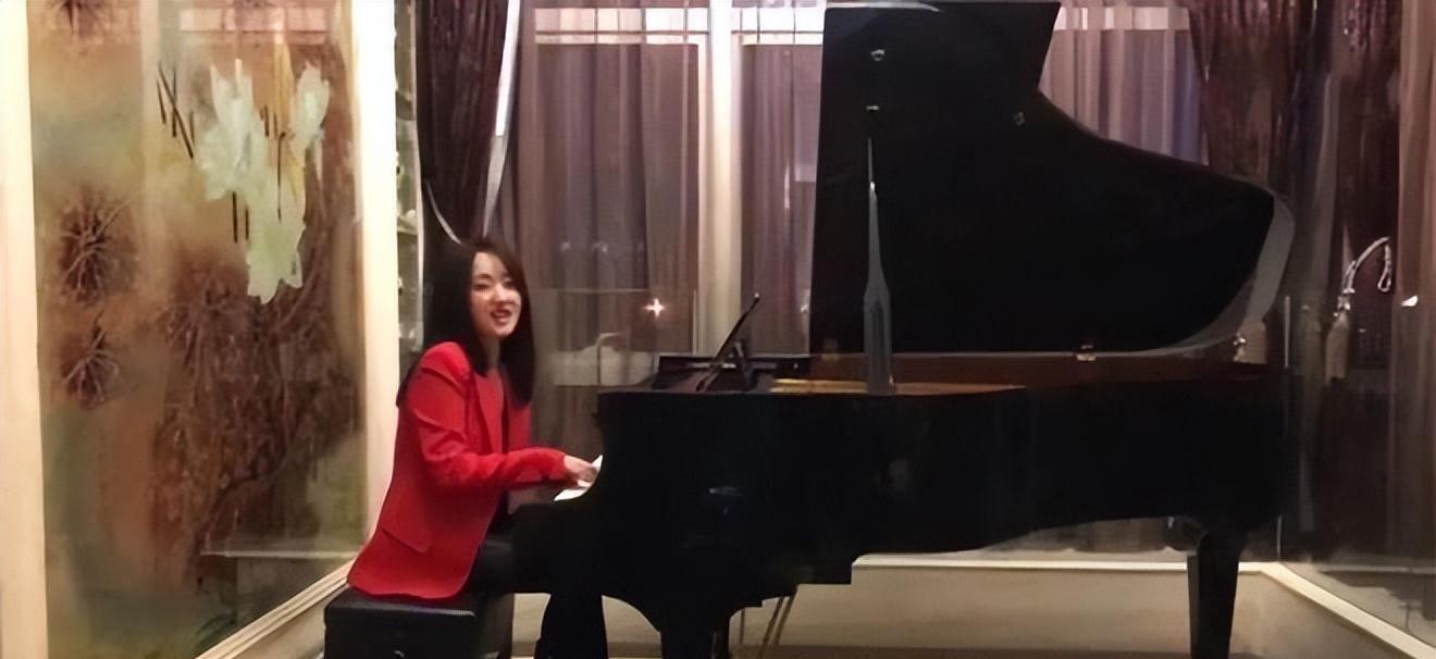 杨钰莹|52岁的杨钰莹现状曝光:前男友入狱,在深圳豪宅种辣椒,独居也不寂寞