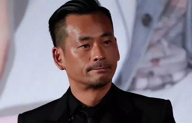 为嫁豪门5年连生4娃，拿5亿分手费在英国逍遥自在 如今38岁惨了！