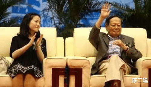 翁帆瞒天过海“动机难藏”，杨振宁后悔为时已晚！束手无策度晚年
