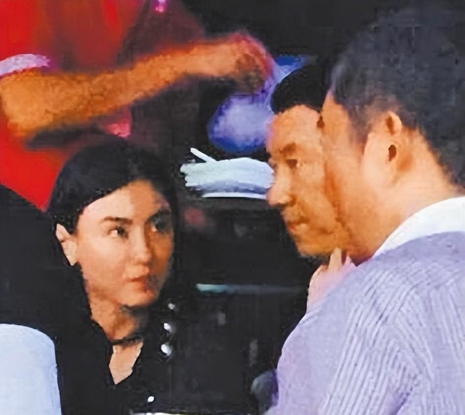 张柏芝和孙东海被拍到了,孙东海为啥这么厉害?三胎真的是他的?