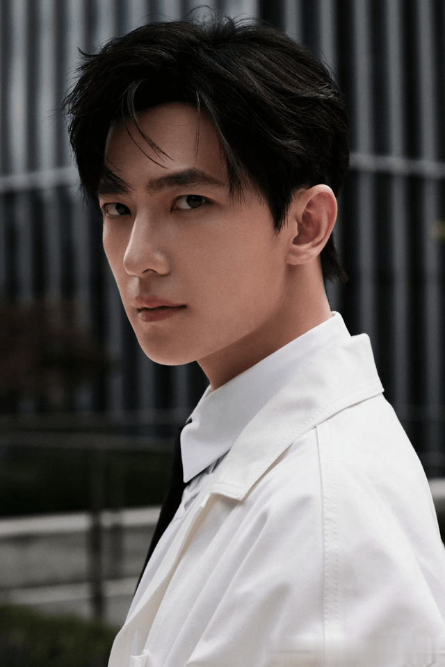 外网票选2023中国最帅男星! 杨洋九,许凯输王一博,冠军顶级帅哥