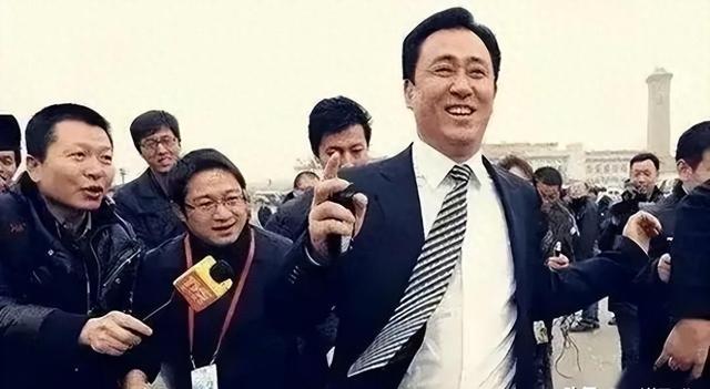 恒大歌舞团长白珊珊:一赌便是整个青春,谎言终将拆穿