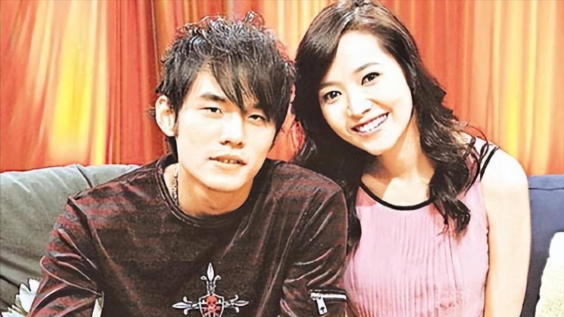 曝歌坛已婚顶流出轨！爱妻是人设演唱会爆满，恐牵连薛之谦周杰伦