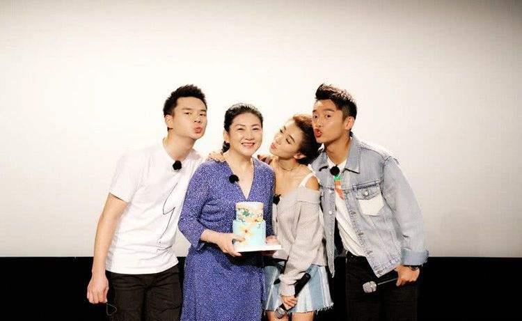 程晓玥|郑恺前任程晓玥官宣产女,晒宝宝正脸