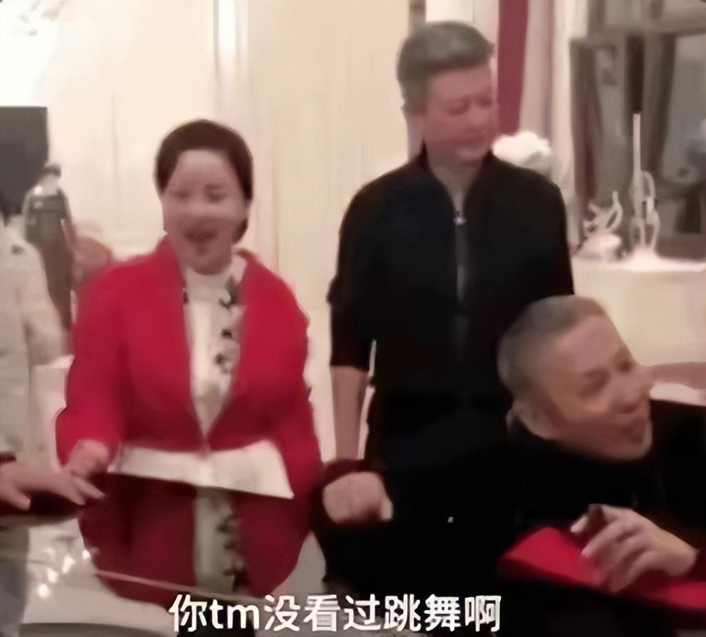 冯小刚直言:她太能装了!永远都红不了,更别说拿奖了!