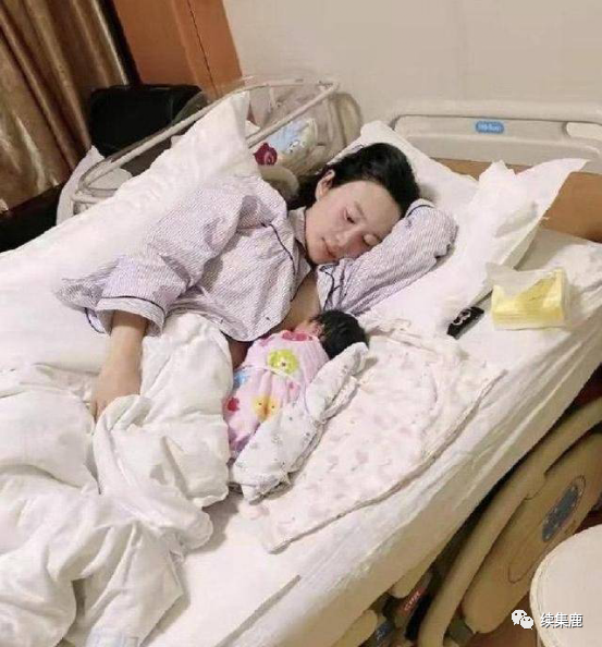 张纪中小娇妻叫苦老爷爷劲大，口味也重，我已经是苦不堪言!