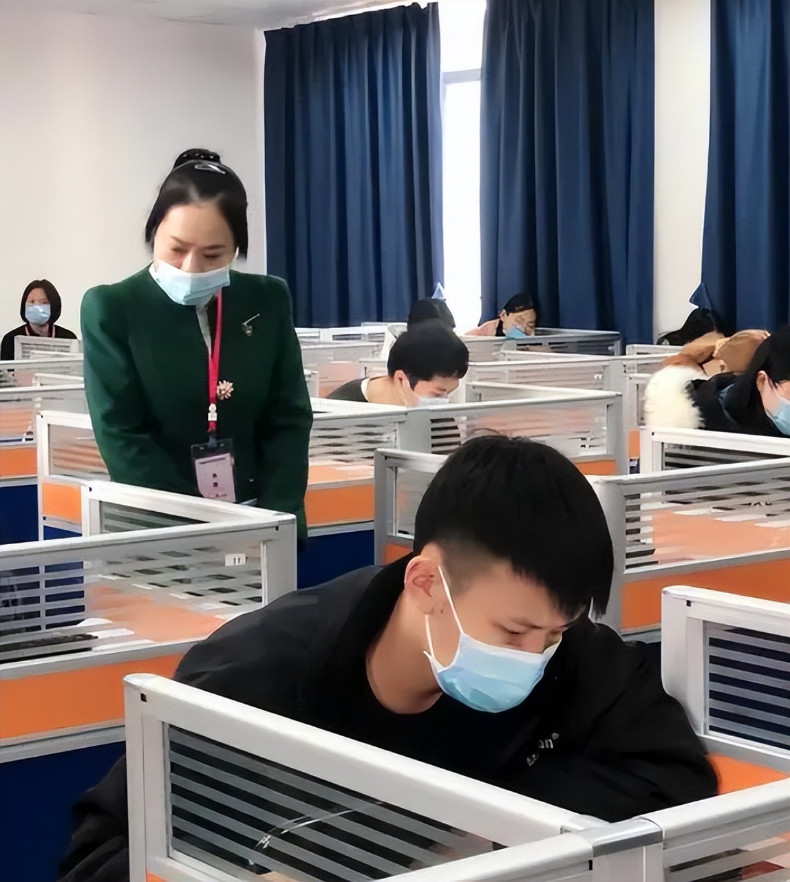 各地电网春招陆续开始，专科生也有同等机会，对考研党更加友好！