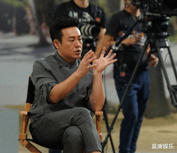 张颂文近照曝光被疑做医美,脸部填充塑胶感明显,气质油腻有点娘