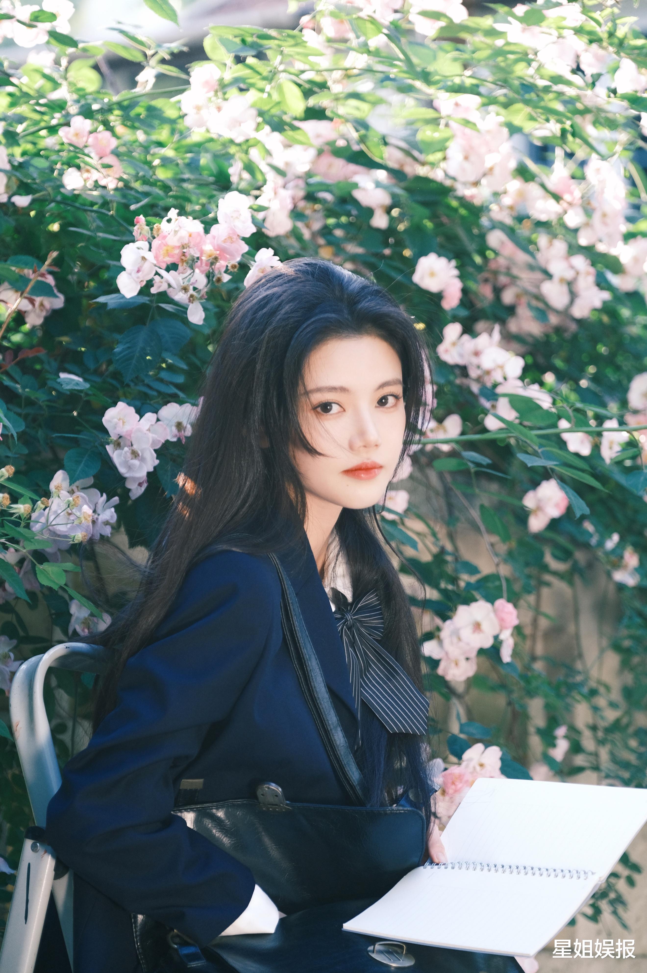 工作室 女明星的六一双马尾营业照！杨紫工作室审美一言难尽，任敏认不出
