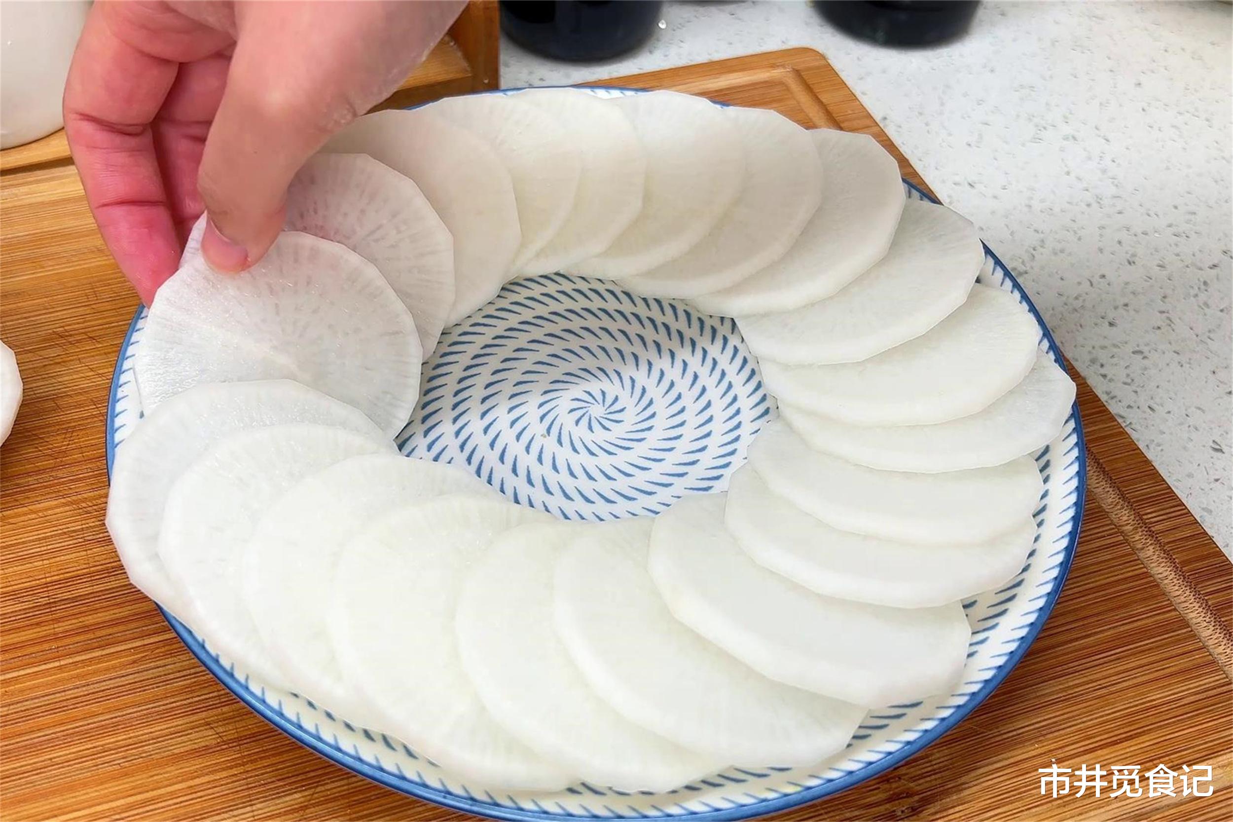 今天进入“数九天”，有条件多吃“3红3白”，数九寒天滋补又抗寒