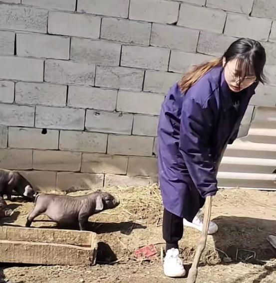 大学生|相同的工资,当保安舒服多了,大学生开始向往“奇奇怪怪”的职业