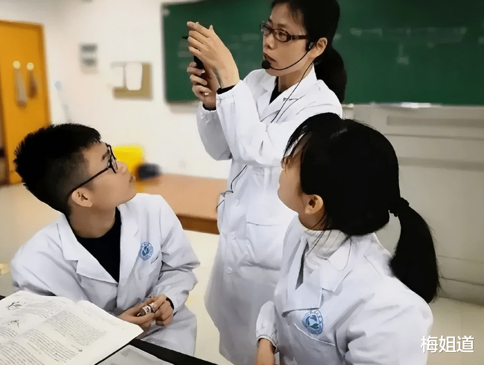 内蒙古|三甲医院招不到人,医学生说却求职无门,是什么让大学生舍弃编制