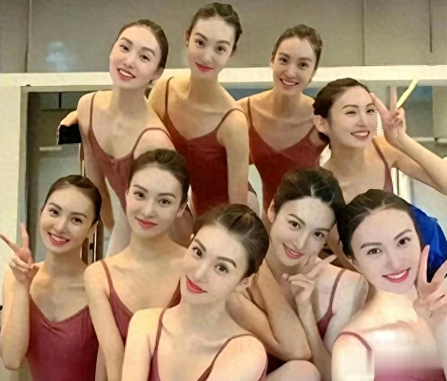 恒大歌舞团女团长白珊珊被扒出，身材妖娆，曾陪许家印KTV应酬