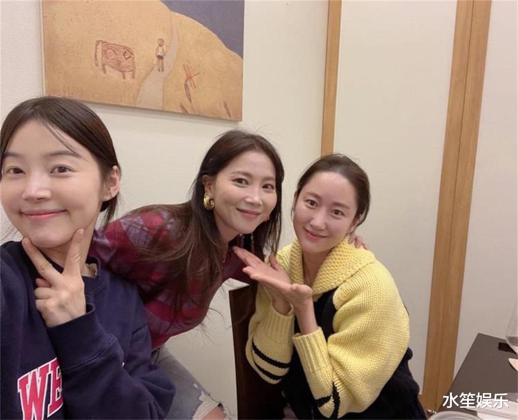 全慧彬|韩女星全慧彬制作料理祭祀婆婆,抱6个月大儿子行跪拜大礼