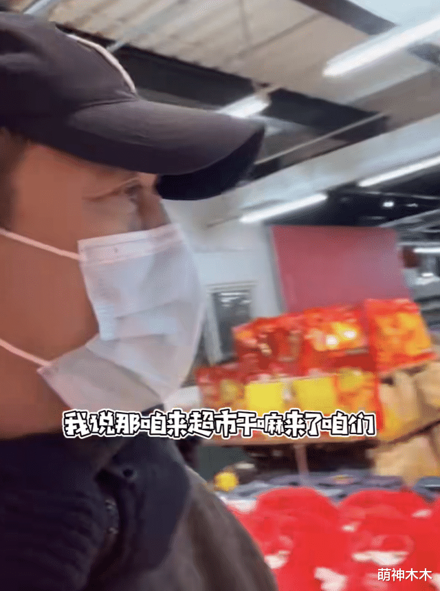 李亚鹏 明星年前都在干嘛？江疏影晒美甲周雨彤染发，李亚鹏一家逛超市