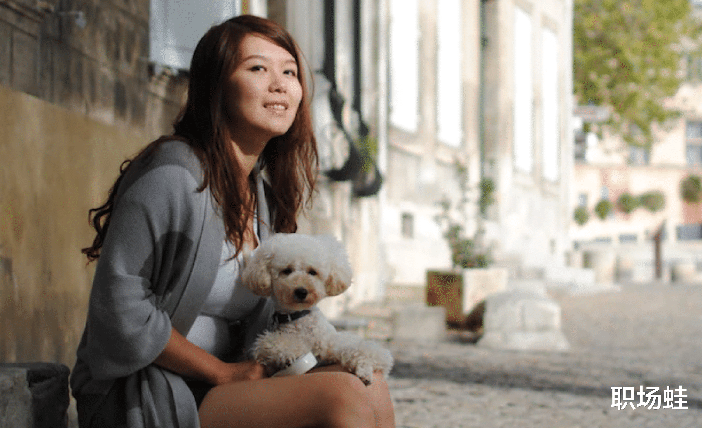 你会不会请同事帮你介绍工作呢?