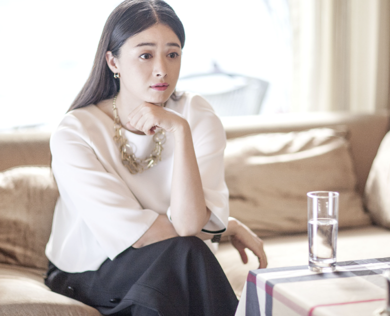 40岁无人敢娶的蒋欣，已经活成了一个笑话？