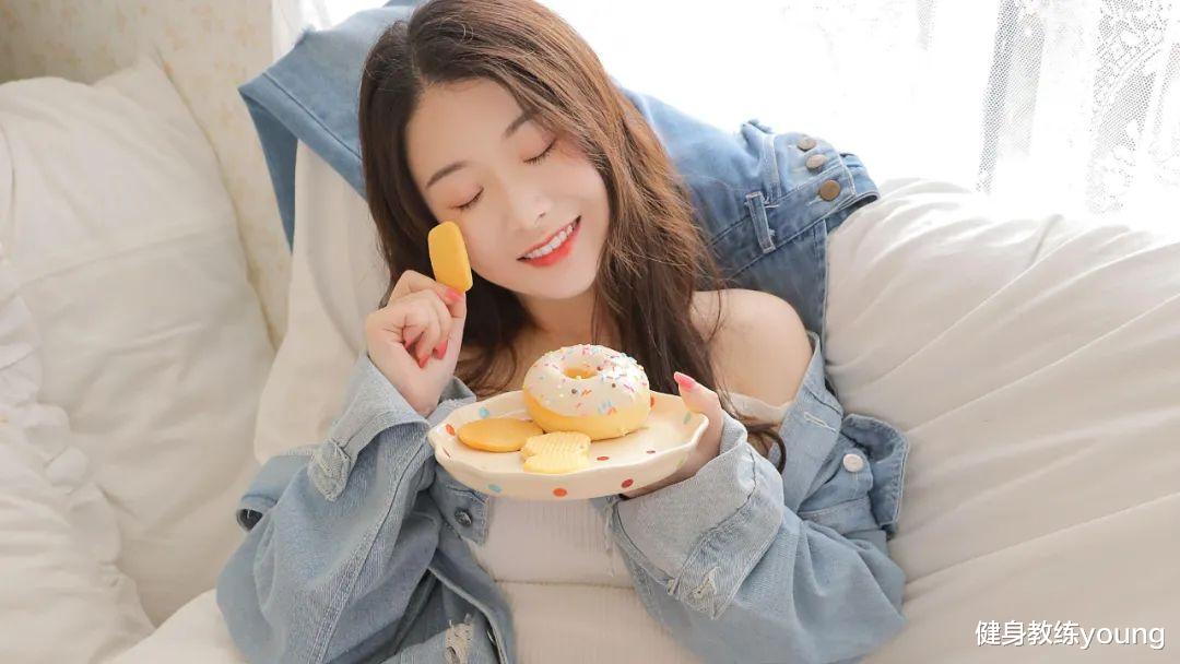 减肥中，5招解决“馋欲”，控制躁动的小嘴，简简单单就能瘦