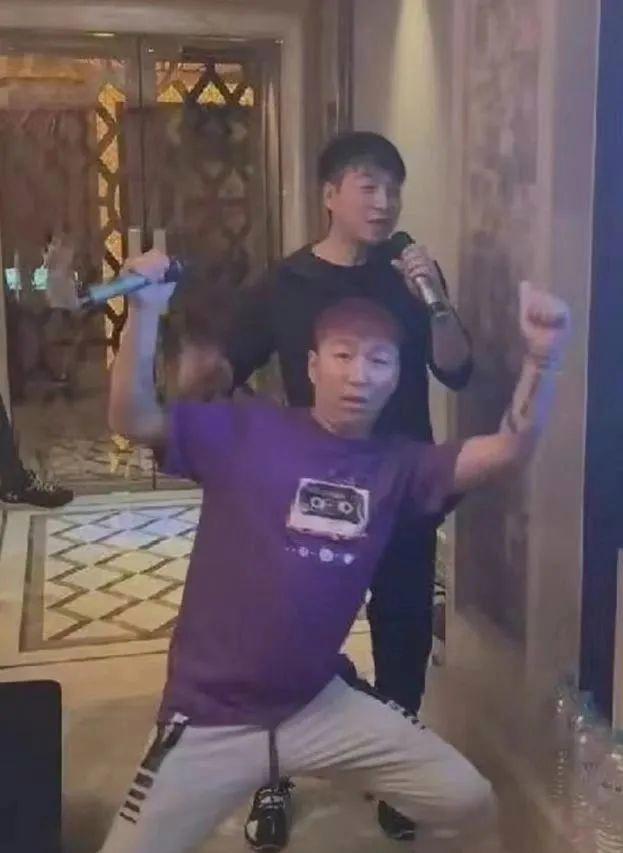 陈羽凡|陈羽凡遭遇车祸！驾驶百万豪车违反交规，淡定给钱私了走人