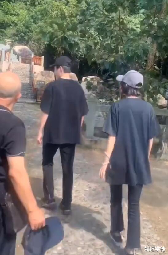 秦岚|这是官宣了？43岁秦岚首度回应感情状态，模棱两可的态度引猜测