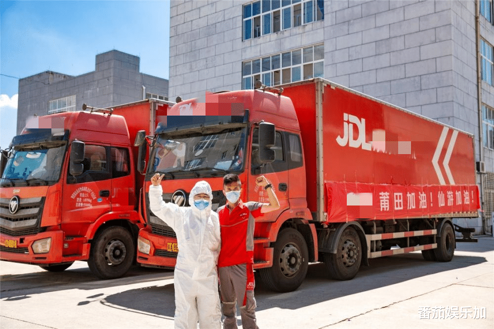 必须曝光！娱乐圈顶级大瓜，在黄晓明和吴京“闷声”涿州抗洪上公布