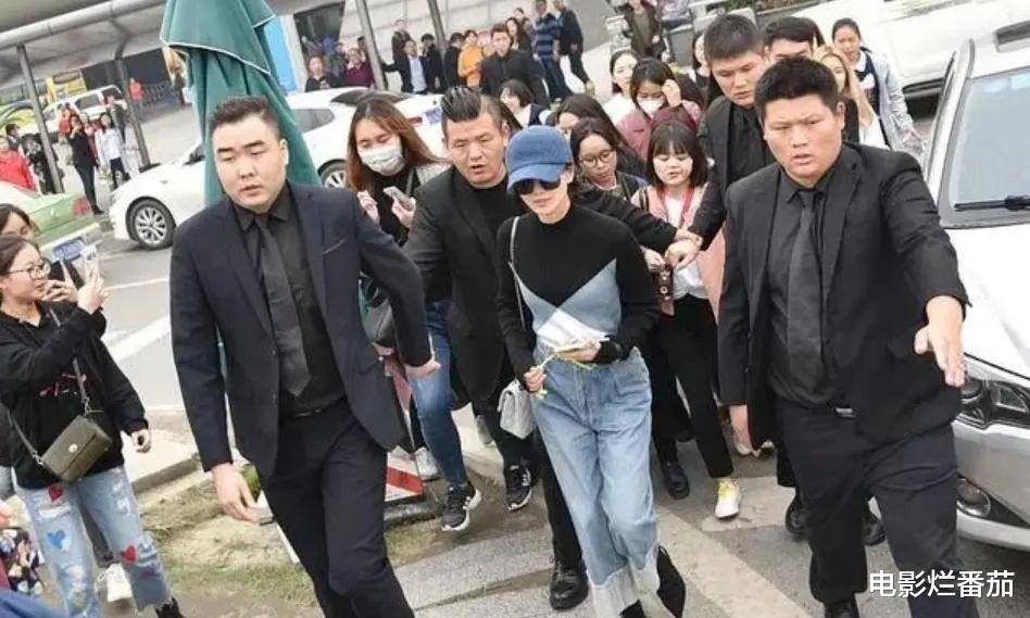 萧敬腾求婚大14岁经纪人，牵出明星和经纪人关系，只能用复杂形容