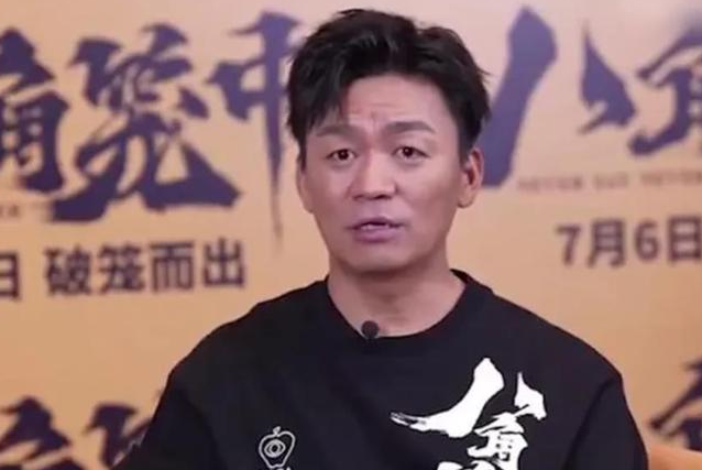 八角笼中票房怒破19亿！王宝强赚得还莫得哥哥姐姐的多