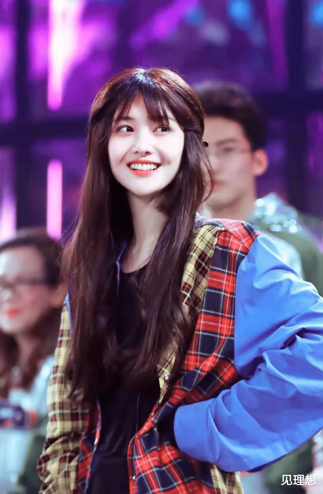 郑爽|张恒再爆料!晒郑爽父母在美国购买别墅合同,直言其要割粉丝韭菜