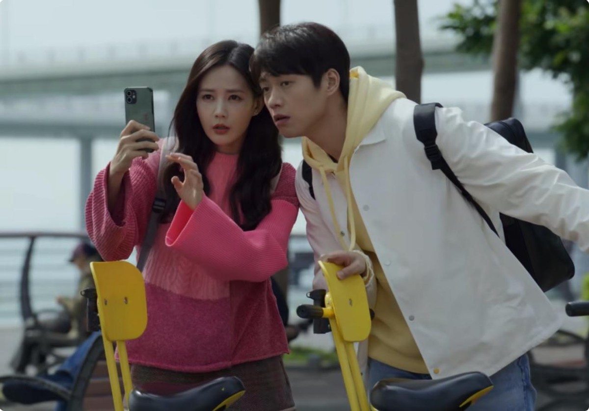 才播4集,怒冲收视第一,夺下飙升榜冠军,这才是顶流该有的实力