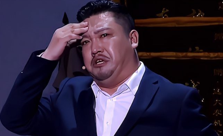 喜剧演员贾冰现身央视春晚彩排被抵制，赵本山担心的事情发生了