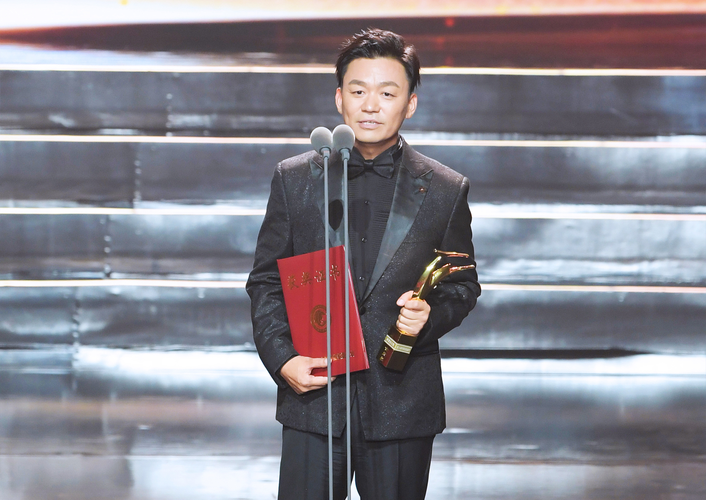 经纪人宋喆6年刑满出狱,和前妻早已离婚,王宝强事业爱情双丰收