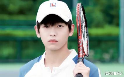 彭昱畅圈外女友曝光，身材窈窕面容姣好气质佳，大方承认恋情获赞