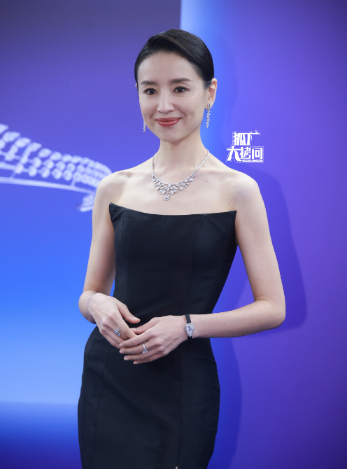 董洁的瓜,有点大...