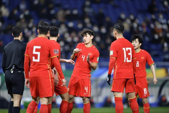 中超|归化还不如国产,小摩托费尔南多下滑严重,难代替吴兴涵作用