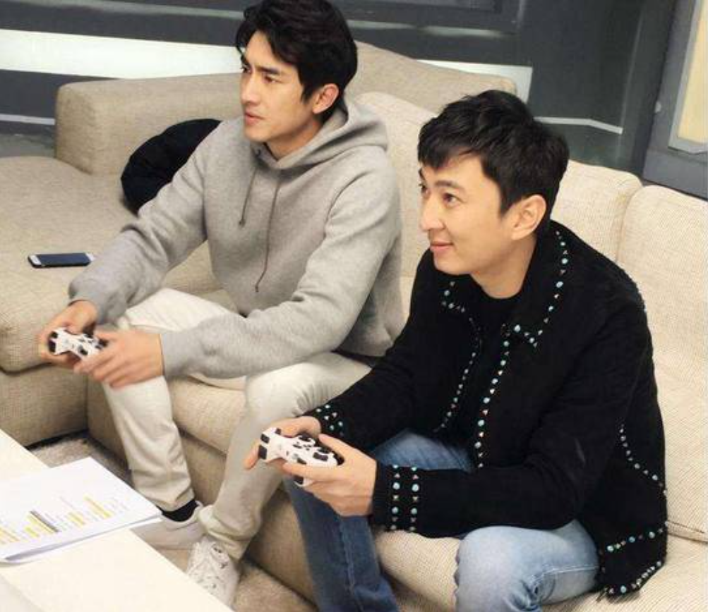 薛之谦|遗憾！资本能捧出流量明星，却捧不出真正的“顶流”