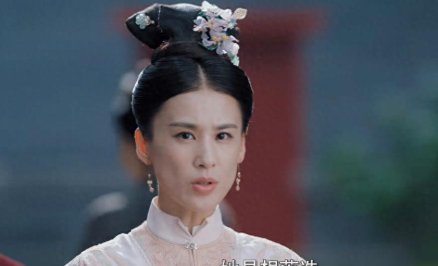 全程瞪眼,合不上嘴,40岁黄圣依出手,把“演技炸裂”玩出了新花样