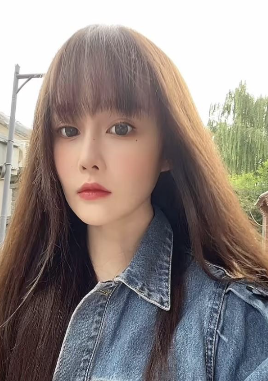 赵本山女儿球球摊上事了!散打哥网上喊话,限她12小时内公开道歉