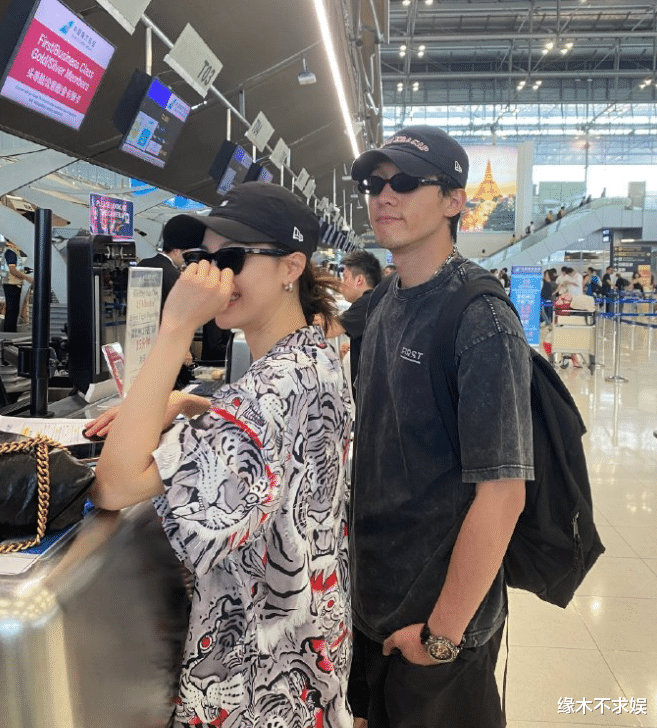 情人节这一天!钟楚曦官宣恋情,有人秀恩爱有人分手,好不热闹!